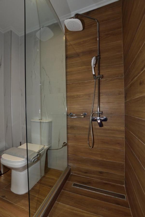 Gonis Grand Luxury Suite Palaiochora Exteriér fotografie